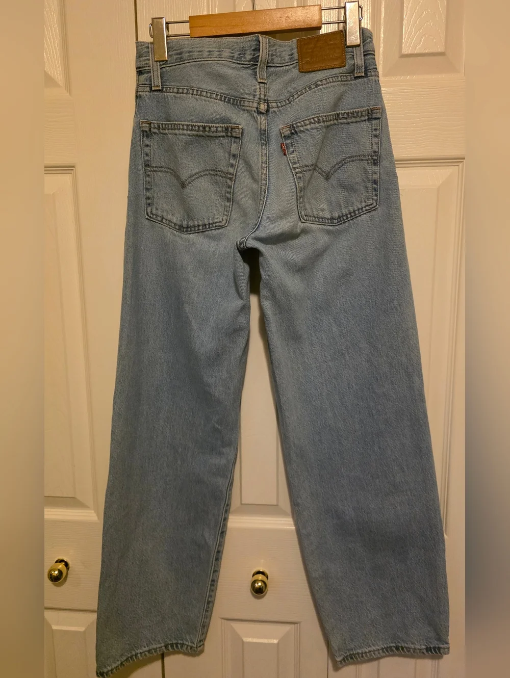 Levi's Baggy Dad Jeans 24W In The Middle (Medium Wash) - Picture 13 of 16